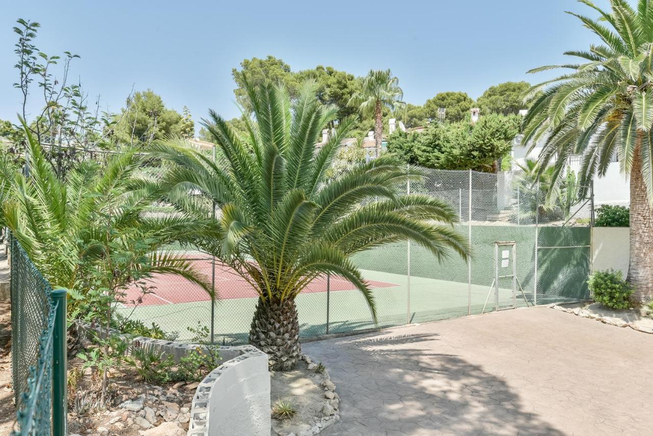 Modern Stylish Bungalow In モライラ エクステリア 写真