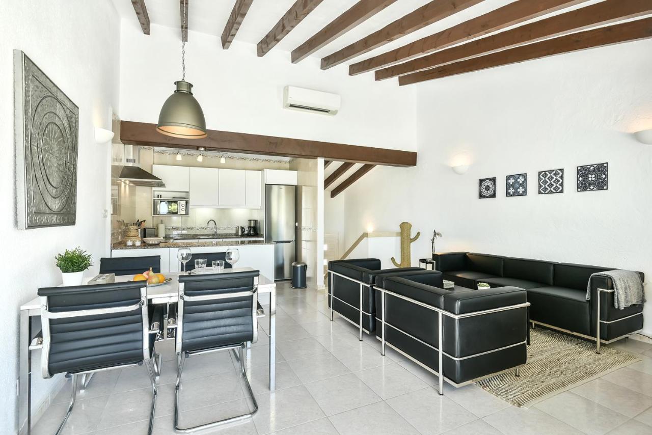 Modern Stylish Bungalow In モライラ エクステリア 写真